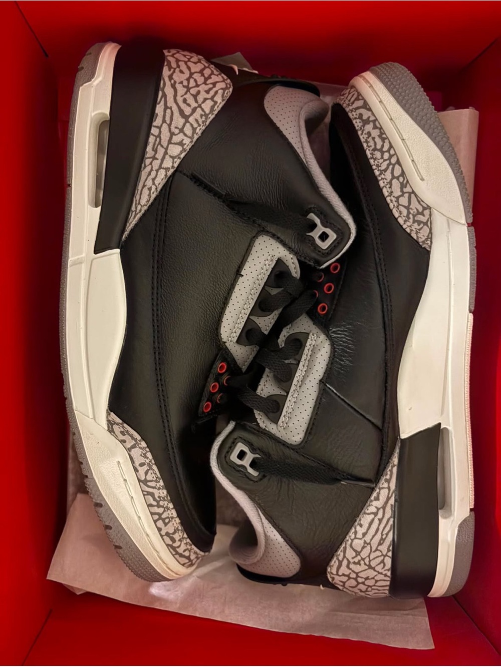 Jordan Men's Black, Grey and Red Retro Basketball Sneakers